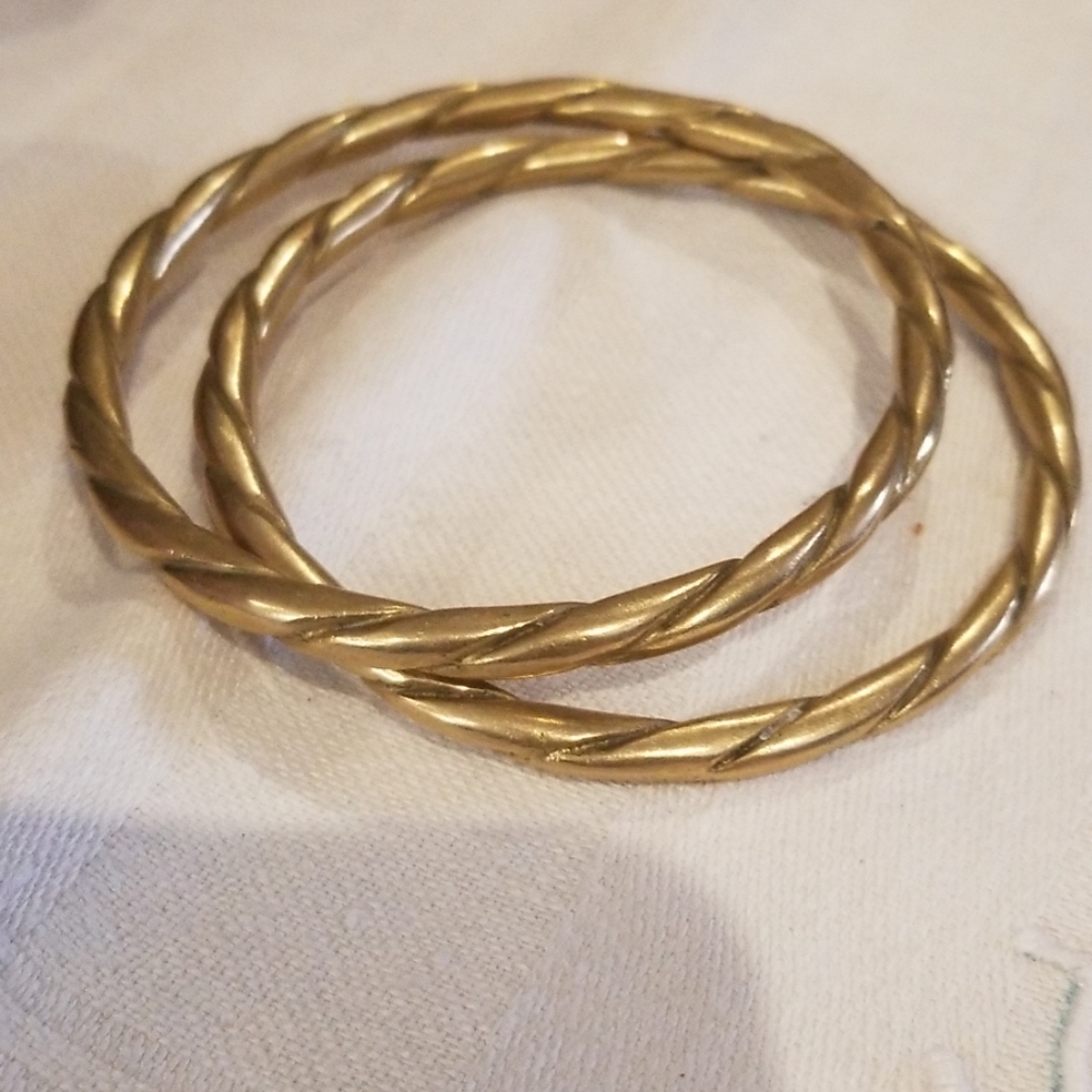 Brass-like bangle set